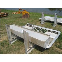 ALUMINUM HEADACHE RACK