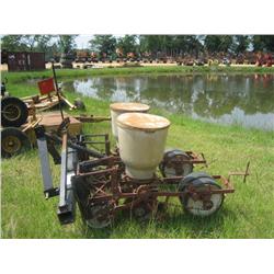 2 ROW PLANTER