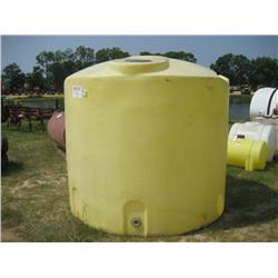 1500 GALLON PLASTIC TANK