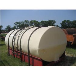 2500 GALLON PLASTIC TANK