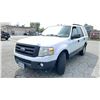 Image 2 : 2010 FORD EXPEDITION XLT 4 DOOR SUV WHITE VIN 1FMJU1G50AEA81033