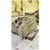 Image 2 : PALLET OF ASSORTED GRANITE SLAB PIECES (SOME BROKEN)