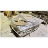 Image 2 : PALLET OF ASSORTED GRANITE SLAB PIECES (SOME BROKEN)