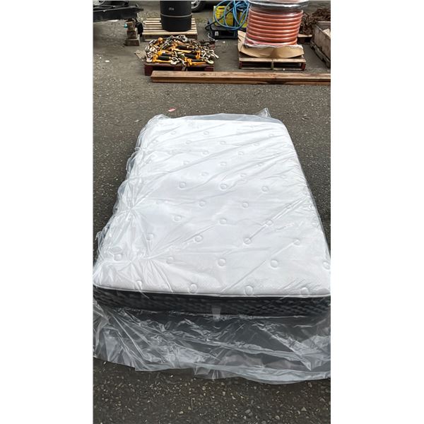 BEAUTYREST DOUBLE SIZE MATTRESS