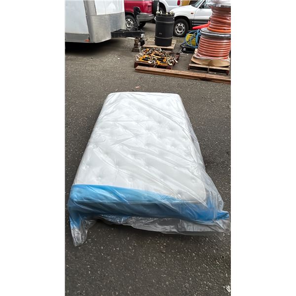 BEAUTYREST SINGLE SIZE MATTRESS