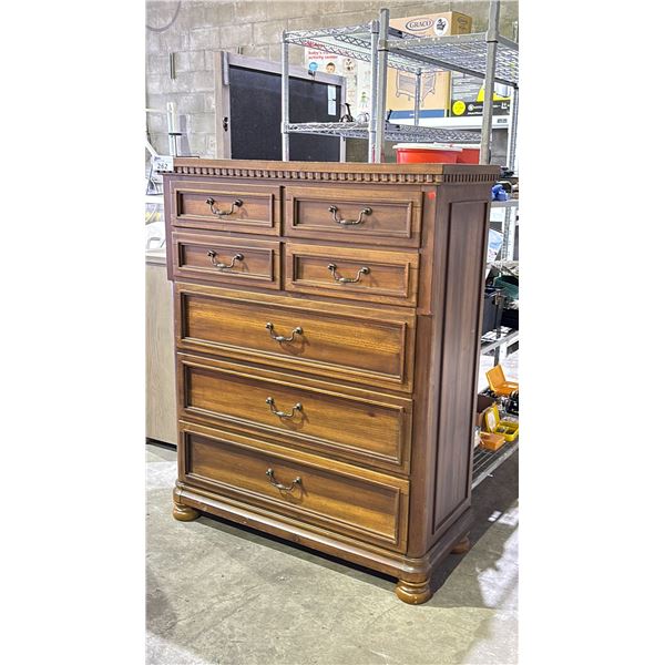 5 DRAWER DRESSER 45" X 19.6" X 56"
