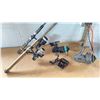 Image 2 : 2 FISHERMAN SPINNING RODS W/REELS AND 3 ASSORTED FISHING REELS