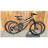 Image 1 : HYPER GREY 9 SPEED BIKE
