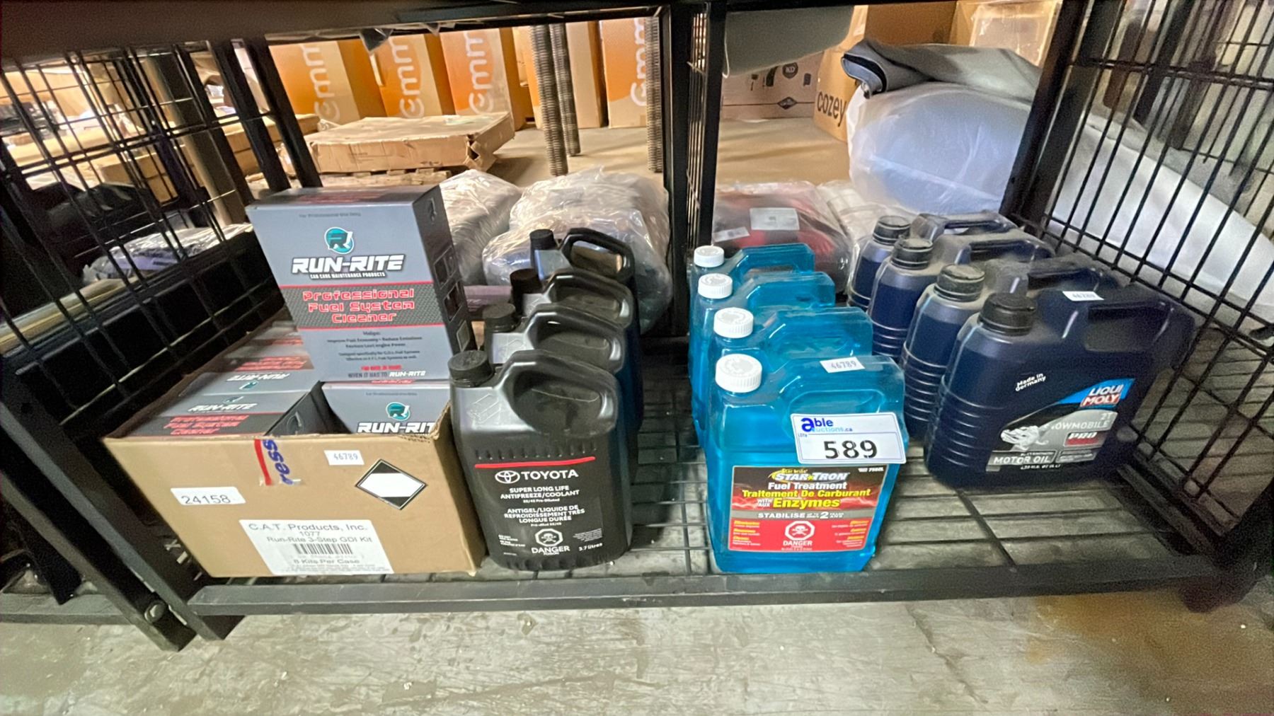BOX OF RUN RITE PROFESSIONAL FUEL SYSTEM CLEANER, 4 3.7L BOTTLES OF ...