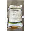 Image 2 : 2 BAGS OF RECYCLED GLASS FOR SANDBLASTING