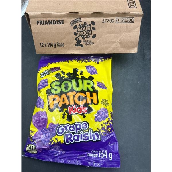Sour Patch Kids Grape Raisin Candy 12-Pack (154g Per Pack)