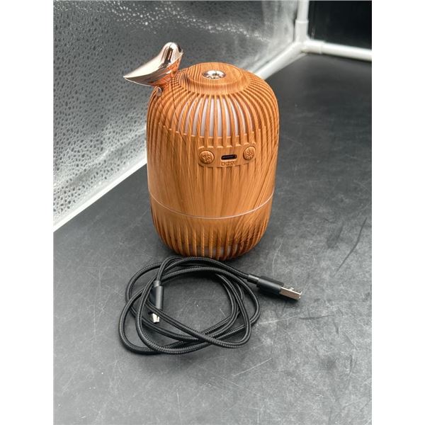 Wood-Grain USB Powered Aromatherapy Diffuser with Bird Accents