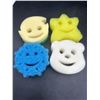 Image 2 : Scrub Daddy Set Of Four Scrubbing Sponges