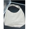 Image 2 : Beige Shoulder Bag with Single Strap and Zippered Interior Compartment