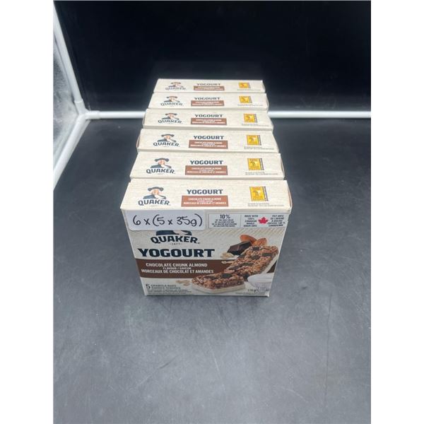 Quaker Yogourt Chocolate Chunk Almond Flavor Granola Bars, 6 Packs (5x35g Each)
