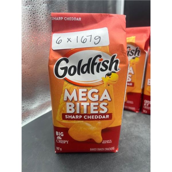 Goldfish Mega Bites Sharp Cheddar Baked Snack Crackers 6 x 167g