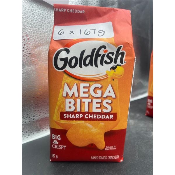 Goldfish Mega Bites Sharp Cheddar Baked Snack Crackers 6 x 167g