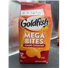 Image 1 : Goldfish Mega Bites Sharp Cheddar Baked Snack Crackers 6 x 167g