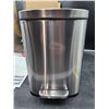 Image 3 : Amazon Basics Stainless Steel Trash Can with Step Pedal, 1 Unit