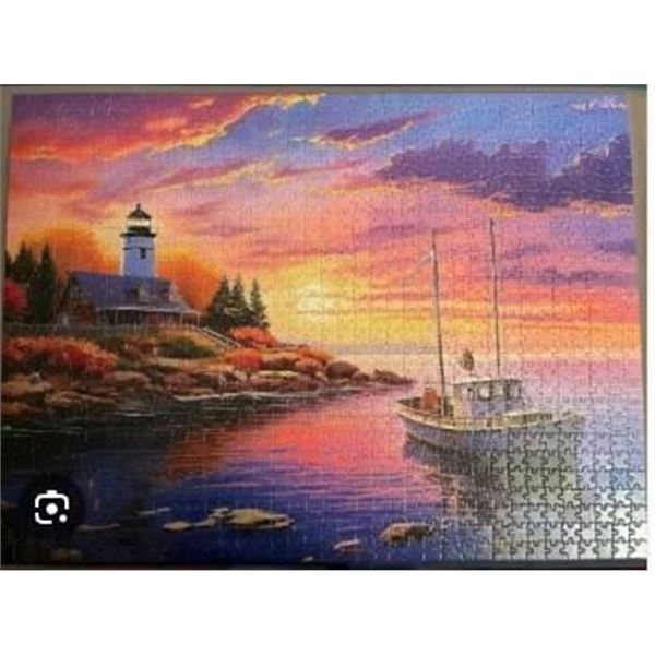 1000-Piece Puzzle Featuring Marina at Sunset Artwork
