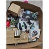 Image 1 : Pallet Box Lot of Assorted Household Items Including Electronics, Humidifier, and Miscellaneous Good