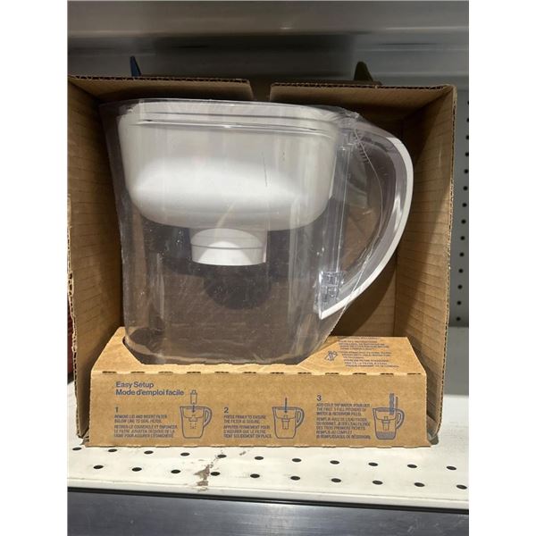 Brita Pitcher With 6-Cup Capacity and 1 Standard Filter