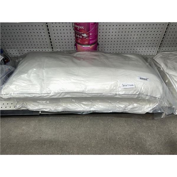 Set of 2 King Size White Pillows