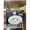 Image 2 : Bell + Howell Socket Air Light, 2100 Lumens, RGB Color, 3 Speed Fan