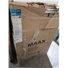 Image 8 : MAAX Utile Shower Door, Side Wall, Back Wall, and Base Set