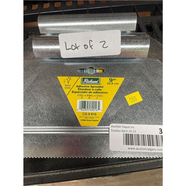 Lot of 2 Roberts 9-Inch Adhesive Spreader