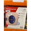 Image 2 : Frigidaire 9L Mini Personal Fridge Cooler, 12-Can Capacity