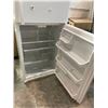 Image 3 : Kenmore White Stand Up Fridge/Freezer