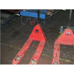 PALLET TRUCK