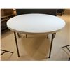 Image 1 : TABLE RONDE PLIABLE 4'd. (ABIMÉE)