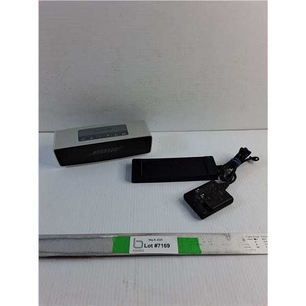 Bose SoundLink Mini Speaker and Charging Station - As Is