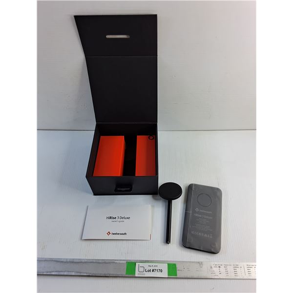 TwelveSouth HiRise 3 Deluxe Wireless Phone Charger