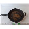 Image 1 : Artisinal Cast Iron Frying Pan 19.5" Long