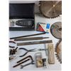 Image 4 : Circular Saw Blades, Metal File, Screwdriver, Pliers and Digital Laser