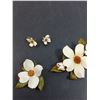Image 2 : Leather Dogwood Flower Brooch Set & Earrings Set