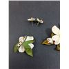 Image 3 : Leather Dogwood Flower Brooch Set & Earrings Set