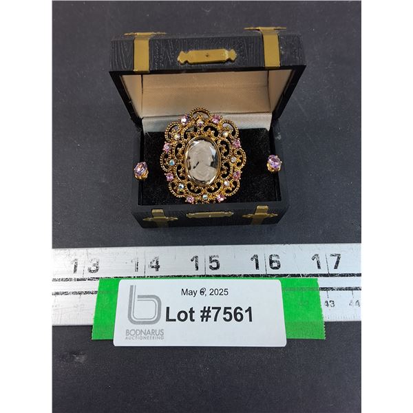 Cameo Style Brooch & Pink Stud Earrings Set in Chest Case