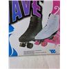 Image 3 : Pair of Girl's Wave Rollerskates- 2