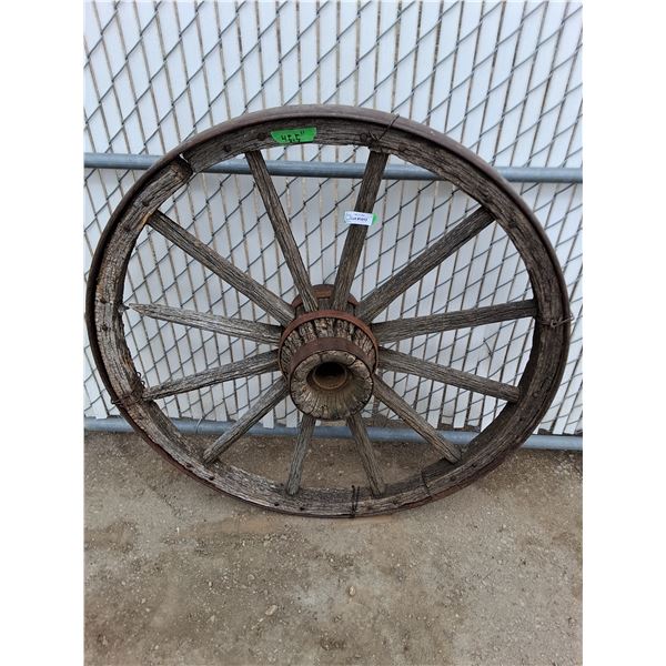 ** Vintage Metal/Wood Wagon Wheel - As is - Pickup Only