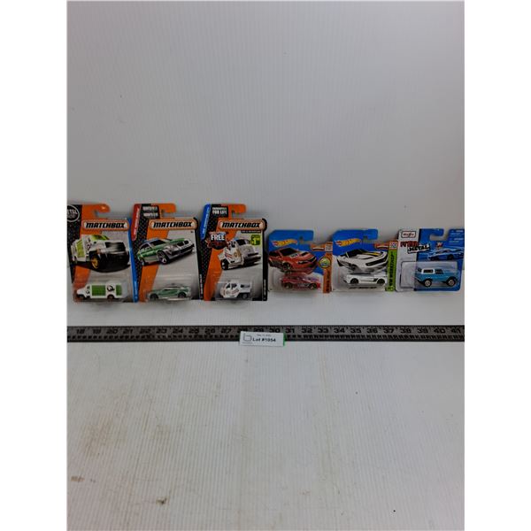 (6) Hot Wheels/Matchbox/Maisto Dinky Cars - NIB
