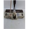 Image 3 : Vintage Sweep n'Groom Vacuum Power Head - Untested
