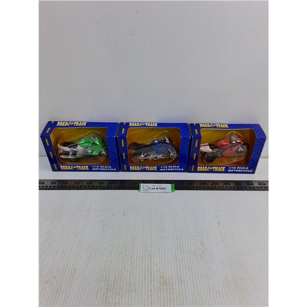 (3) Maisto Road&Track 1:18 Replica Motorbikes - NIB