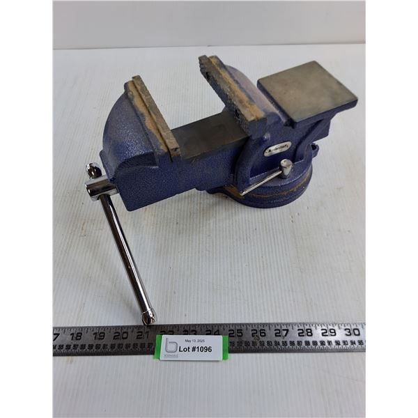 Mastercraft Mountable Shop Vise