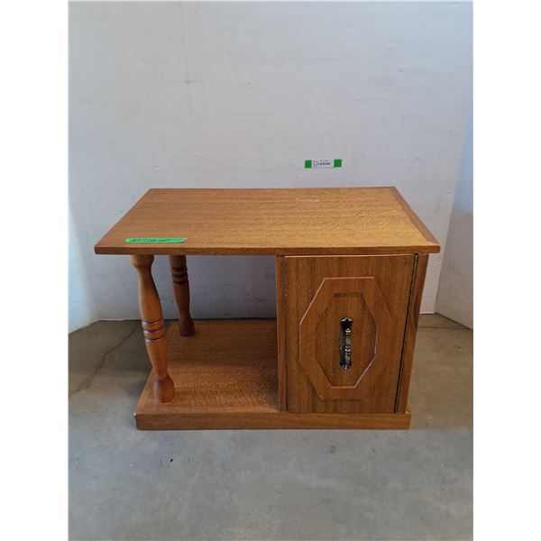 *Wood Coffeetable, Cannot Ship