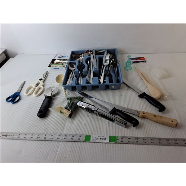 Kitchen Utensils Lot- Pizza Cutter, Scissors, Wooden Spoons, Misc.