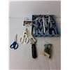 Image 3 : Kitchen Utensils Lot- Pizza Cutter, Scissors, Wooden Spoons, Misc.